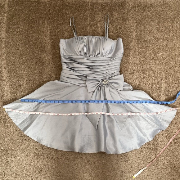Unknown source vintage Y2K silver/grey mini party dress - Picture 11 of 14